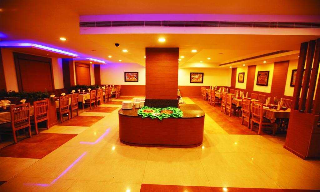 Sterling V Grand Madurai Hotell Exteriör bild