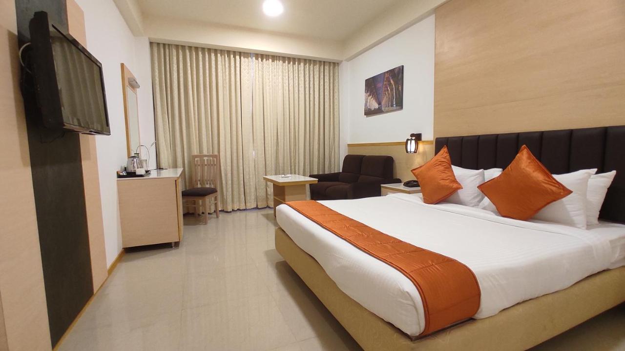 Sterling V Grand Madurai Hotell Exteriör bild