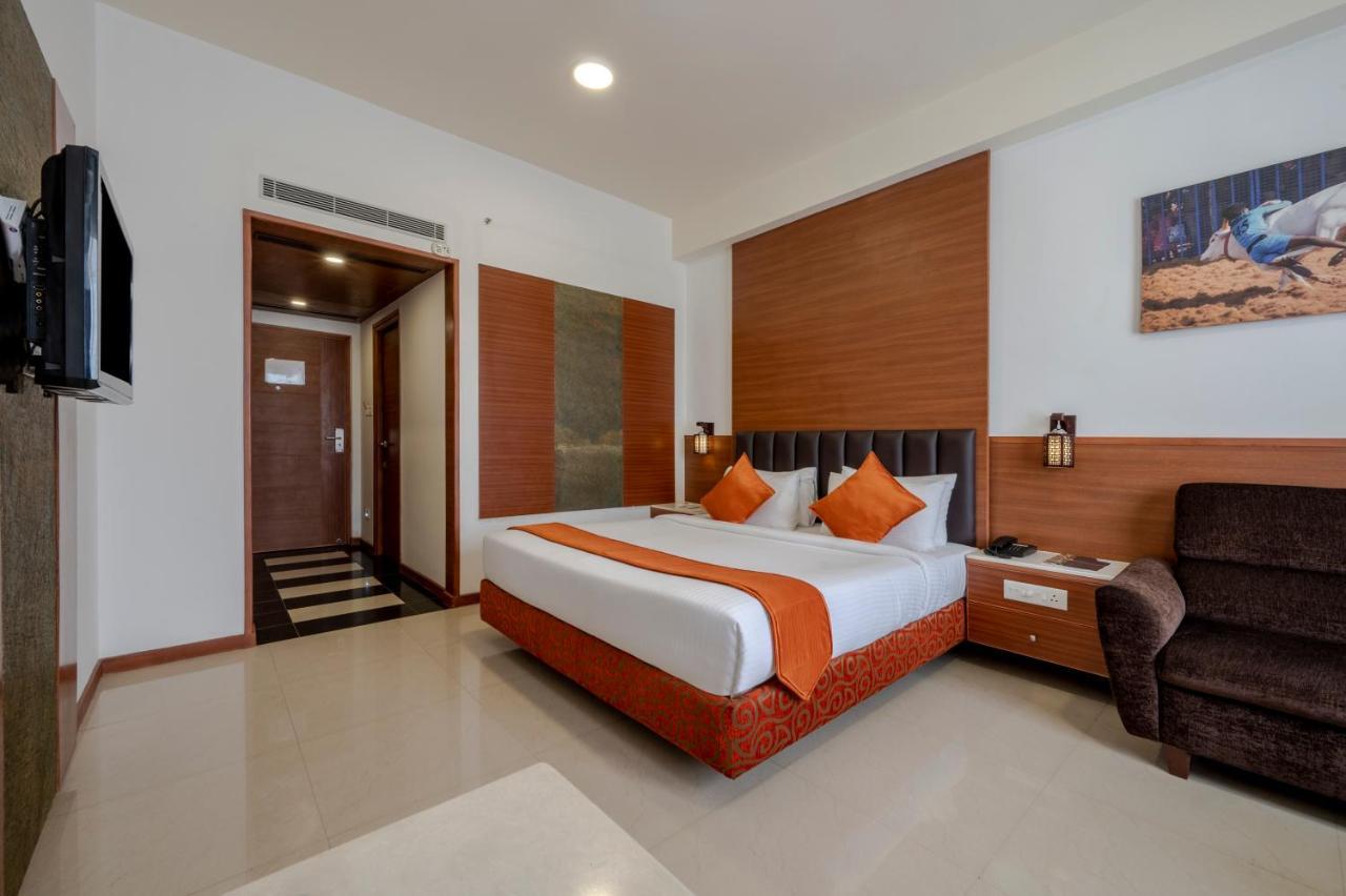 Sterling V Grand Madurai Hotell Exteriör bild