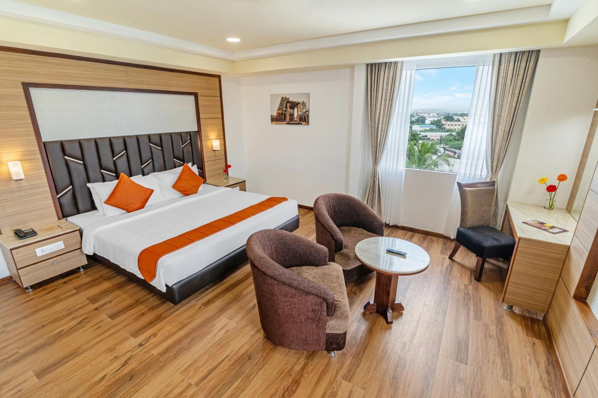 Sterling V Grand Madurai Hotell Exteriör bild